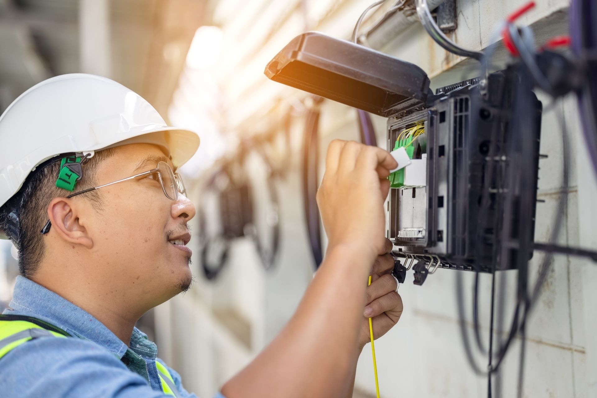 How does MDU fiber optic internet infrastructure investment contribute to enhancing the speed and reliability of internet connections for residents?